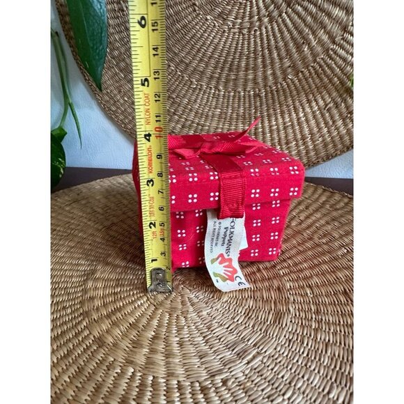 Folkmanis Puppet Mouse Family in Red Picnic Basket - Picture 2 of 9